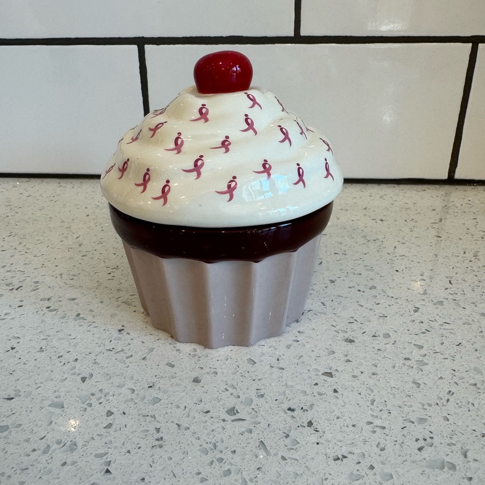 Pandora Ceramic Cupcake Jewelry Box – Limited Edition Trinket Holder - Picture 4 of 12